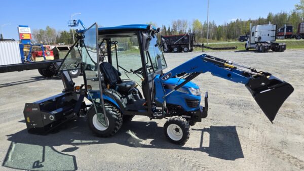 2023 LS Tractor MT122CAB+SOUFFLEUR – Image 9