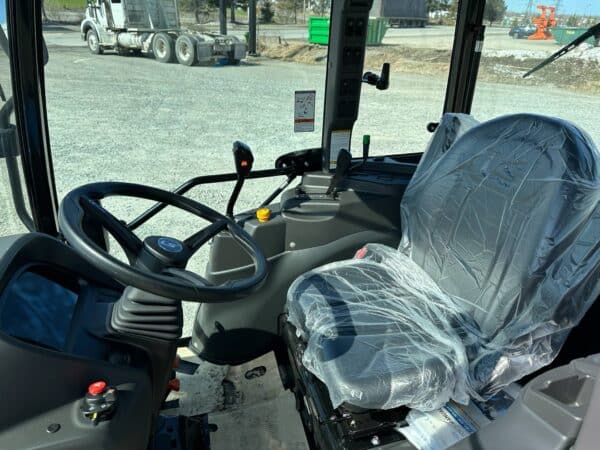 2025 LS TRACTOR MT242HC – Image 11