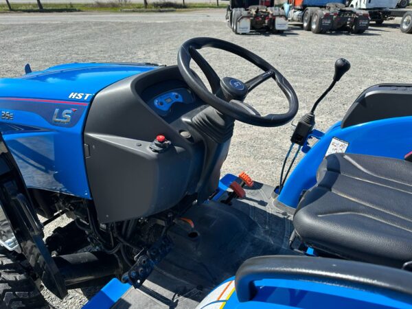 2025 LS TRACTOR MT226EH – Image 6