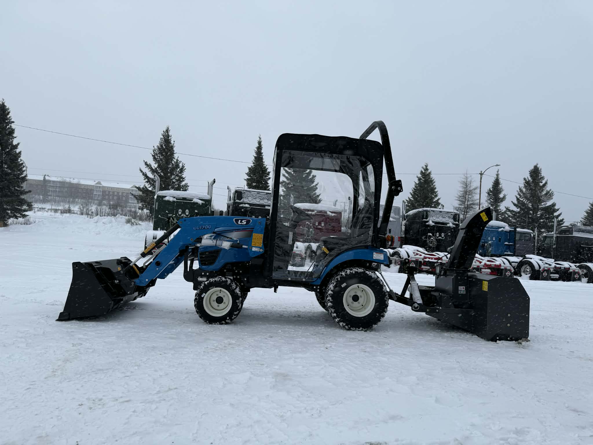 LS Tractor MT122 2026 – Ensemble Hivernal Complet – Image 7