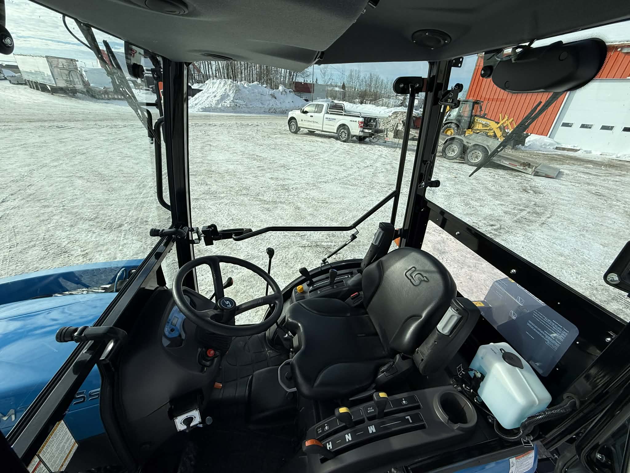 2026 LS Tractor MT225S – Ensemble d’hiver complet – Image 9